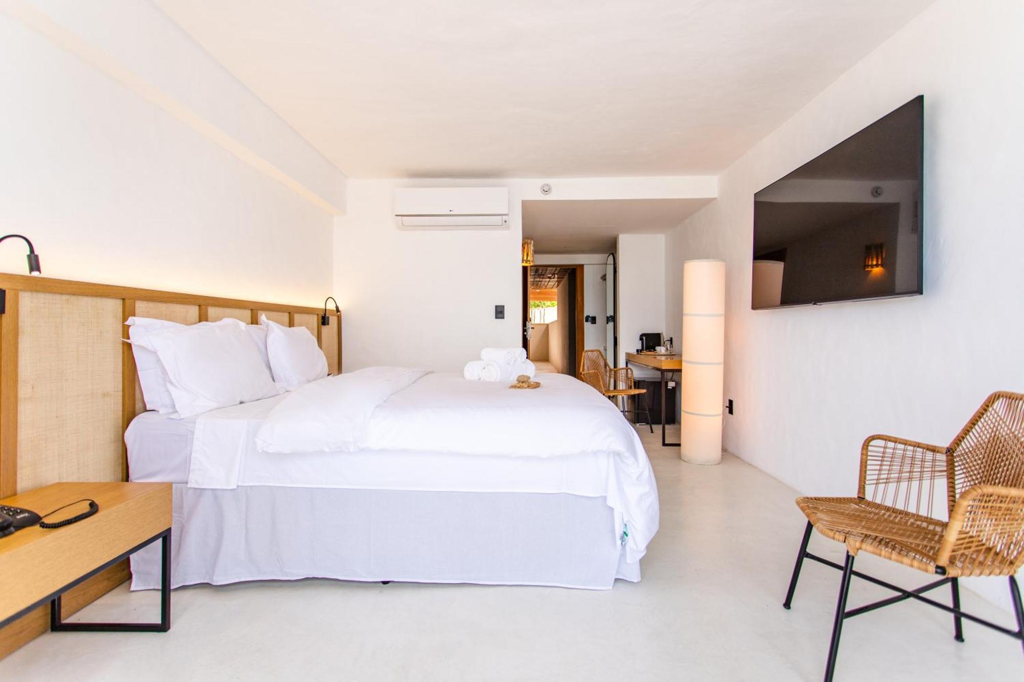 Apenunga Eco Hotel 4*